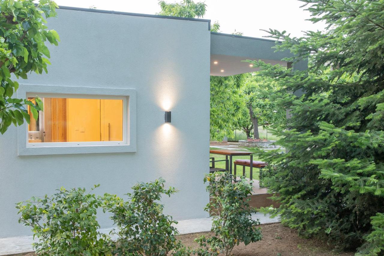 Ferienwohnung Elena Luxury Living Paralía Skotínis Exterior foto