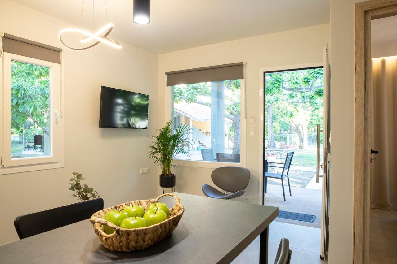 Ferienwohnung Elena Luxury Living Paralía Skotínis Exterior foto
