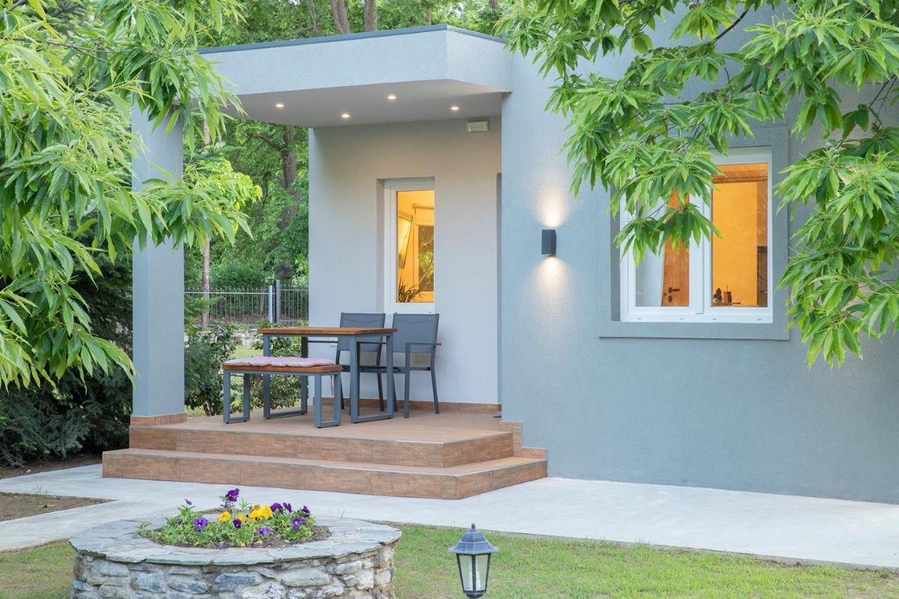 Ferienwohnung Elena Luxury Living Paralía Skotínis Exterior foto