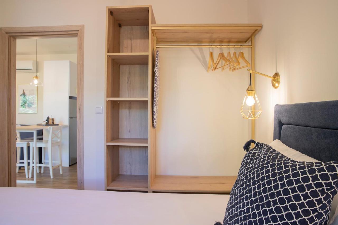 Ferienwohnung Elena Luxury Living Paralía Skotínis Exterior foto