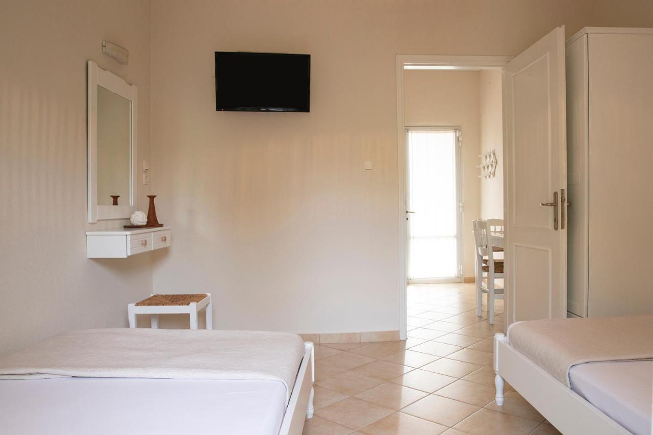 Ferienwohnung Elena Luxury Living Paralía Skotínis Exterior foto