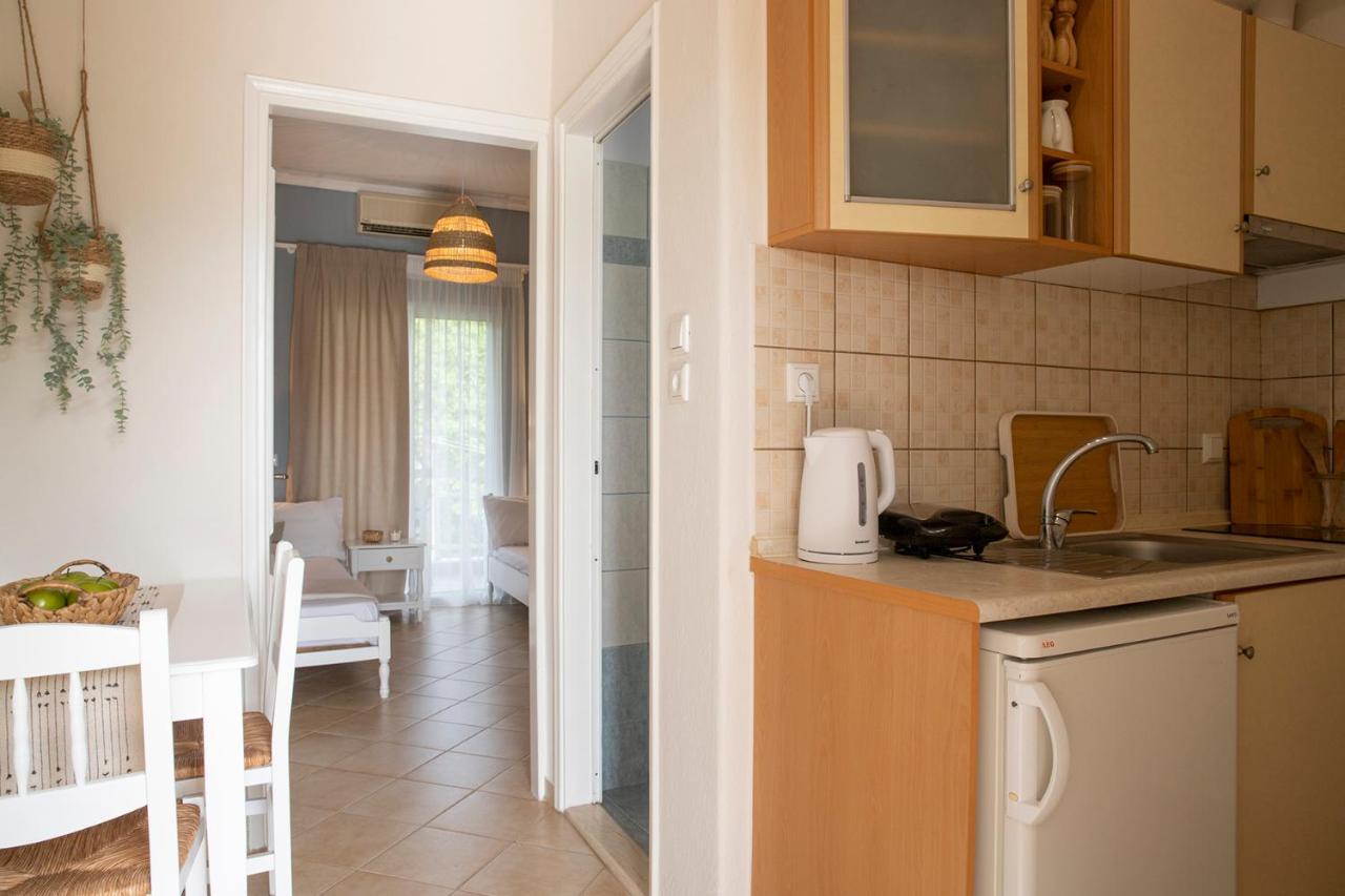 Ferienwohnung Elena Luxury Living Paralía Skotínis Exterior foto